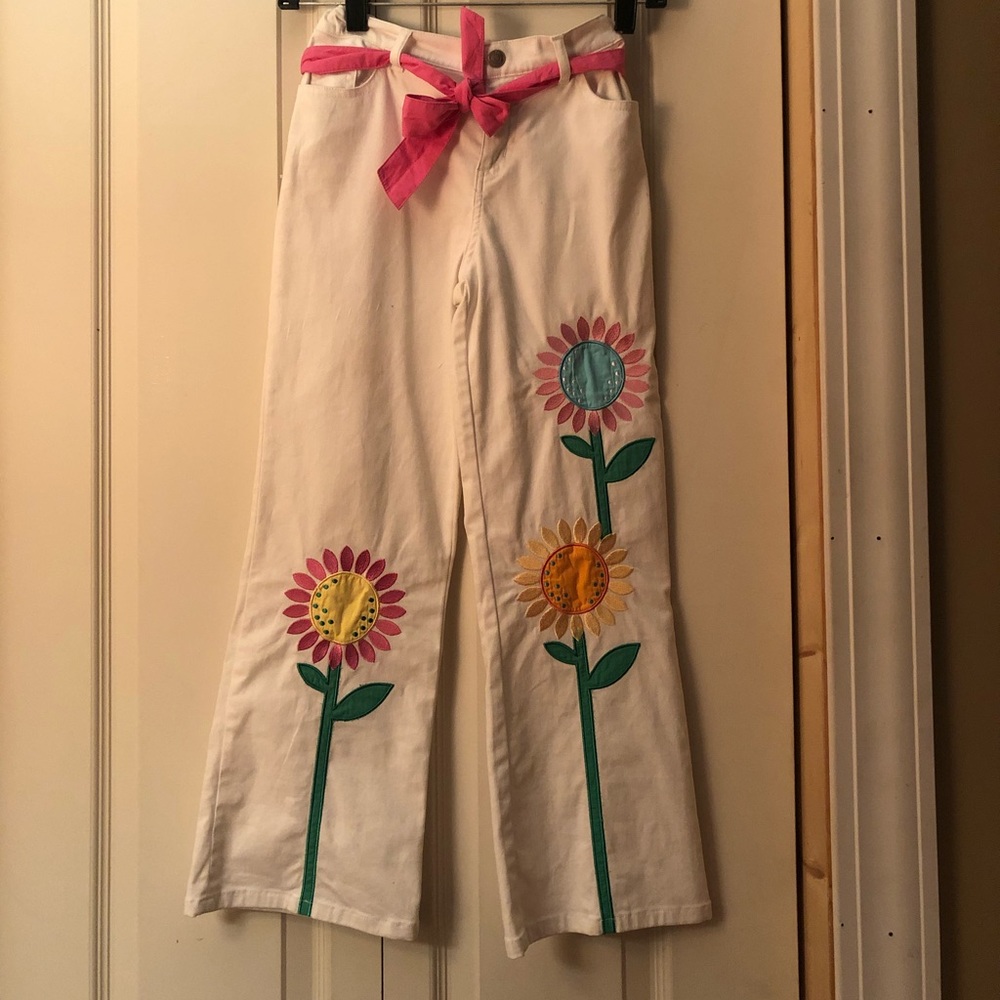 SALE!Lily Pulitzer Size 10 White Jeans with flowers Girls adorable